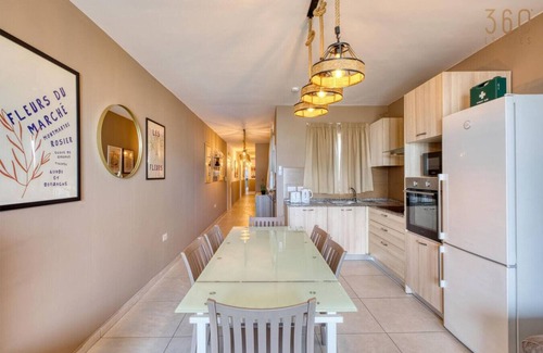 Pieta Apartment | Spacious, fully equipped 4BR in Pietà w/WIFI & AC