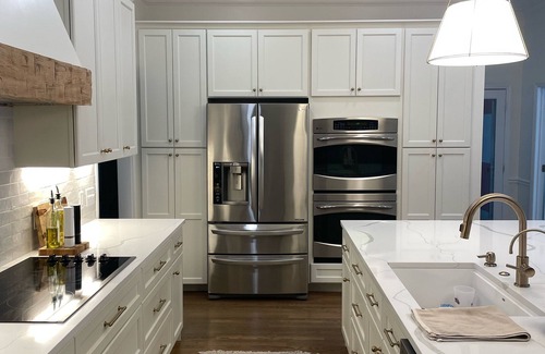 Lake Oconee House | Spacious, fully renovated lakefront home on 1.87 acres in Reynolds Lake Oconee