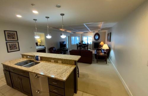 Traverse City House | Spacious furnished suite at Peninsula Bay Resort