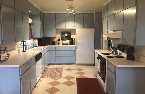 Winter Garden House | Spacious garage apartment in Winter Garden that sleeps four.