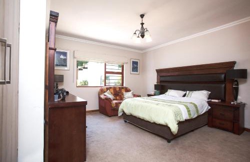 Greater Johannesburg Metropolitan Area Ski Chalet | Spacious Garden Cottage