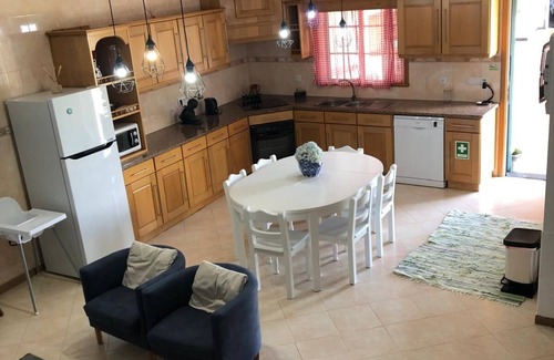 Faja de Baixo Villa | Spacious, Garden, and Private Parking