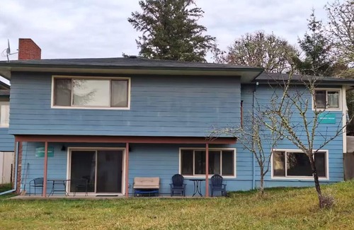Gaston House | Spacious Gaston Lodge | Outdoor Grill, Spacious Yard & Board Games