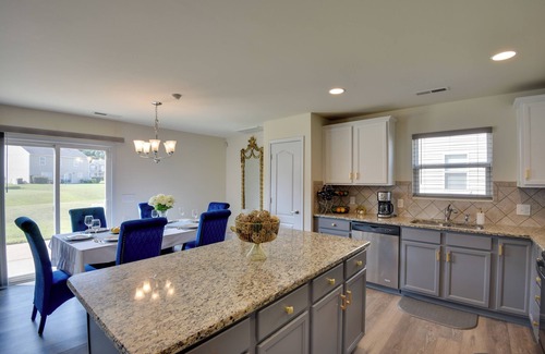 Gastonia House | Spacious Gastonia Home w/Pool Access!