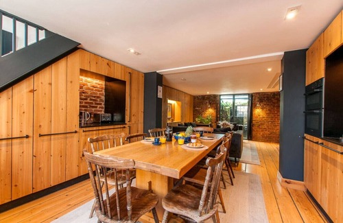 Ramsgate House | Spacious Georgian Townhouse by the Beach & Harbour