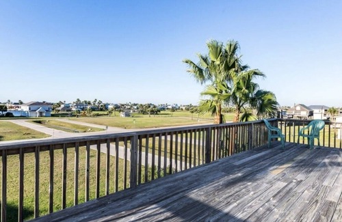 Terramar Beach House | Spacious getaway, and quick walk to the beach or bay.