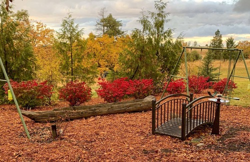 Ahsahka Apartment | Spacious Gifford Retreat w/Scenic Farmland Views