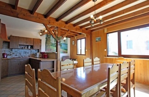 Pierrefitte Cottage | Spacious Gîte in Pierrefitte with Games Room, BBQ, and Near Tourist Attractions