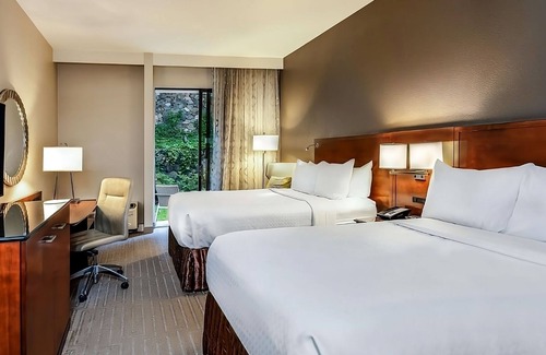Executive Park Hotel | Spacious Good-Value Accommodation! Parking, Pools! Near Charlotte Nature Museum