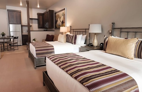 Zion National Park South Entrance Hotel | Spacious Good-Value Accommodation, with Swimming Pool, Near Sorella Gallery