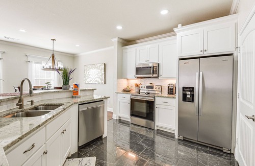 Grand Prairie House | Spacious Grand Prairie Home w/Fenced Yard + Patio