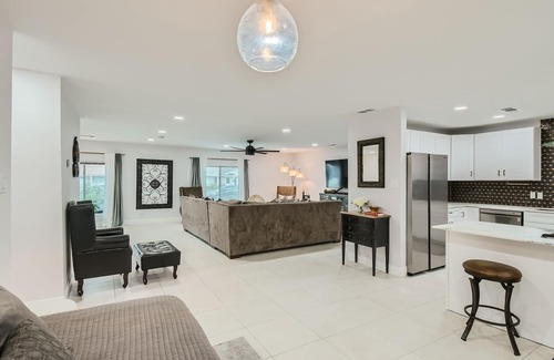 Original Town House | Spacious Greenbrook Home near Downtown Carrolton