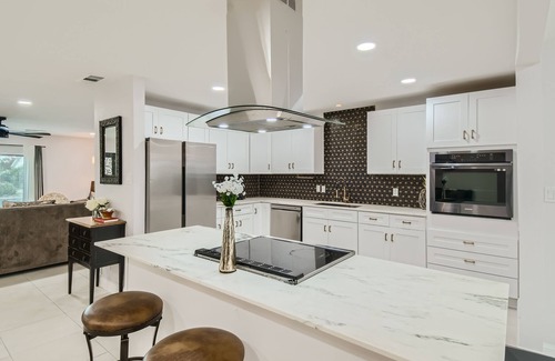 Original Town House | Spacious Greenbrook Home near Downtown Carrolton