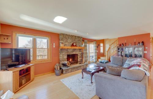 Harrison House | Spacious Harrison Cabin about 1 Mi to Long Lake!