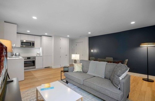 Mid-Cambridge Apartment | Spacious Harvard Square 2BR w/W/D near Redline by Blueground