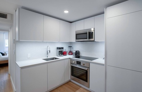 Mid-Cambridge Apartment | Spacious Harvard Square 2BR w/W/D near Redline by Blueground