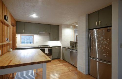 Athens Apartment | Spacious Hidden Gem in Athens OH