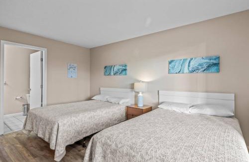 Kewadin House | Spacious Hideaway in Torch Lake and Sunrise Views