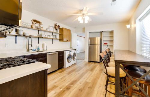 Hildale House | Spacious Hildale House with Large Deck!