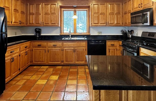 Ludlow Ski Chalet | Spacious Hilltop Okemo Chalet with Stunning Views for All Seasons