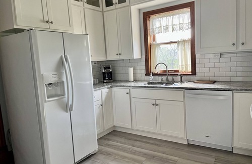 Wabasha House | Spacious Historic Gem with Modern Features