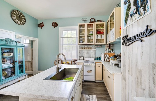 High Point House | Spacious Historic Home w/Yard & Deck!