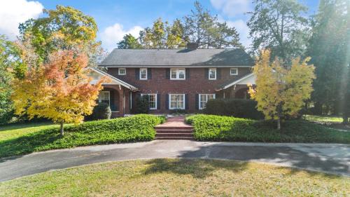 Southern Pines House | Spacious Historic Manor, Horse-Friendly