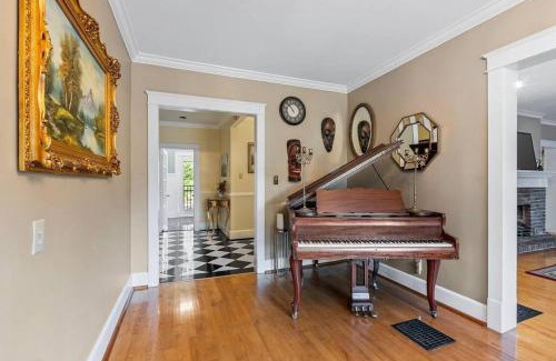 Southern Pines House | Spacious Historic Manor, Horse-Friendly