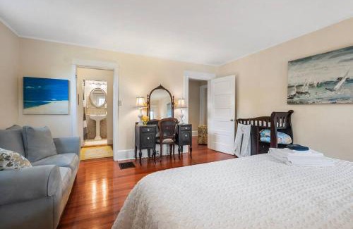Southern Pines House | Spacious Historic Manor, Horse-Friendly