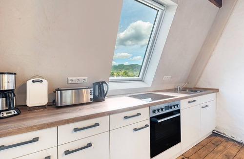 Neef Apartment | Spacious Holiday Apartment with Fireplace in Winzerhaus Schenk, with Mountain View and Wi-Fi