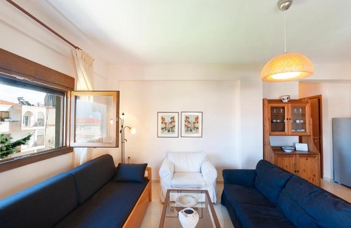 Afytos Apartment | Spacious Holiday Apartment