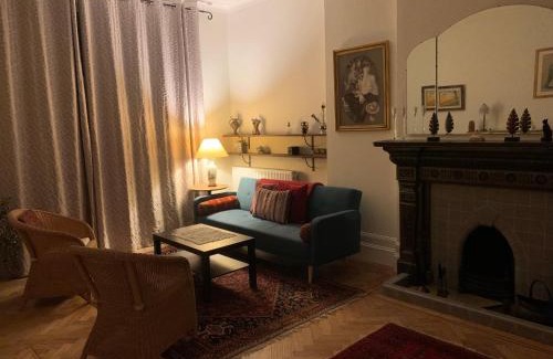 Brondesbury House | Spacious Holiday Home!