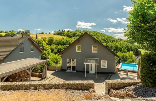 Hohenfels-Essingen Villa | Spacious Home Sauna, Hot Tub, Pool, Patio, BBQ