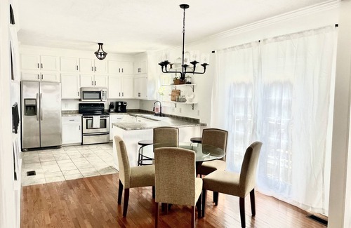 La Vergne House | Spacious Home 18 miles from Nashville