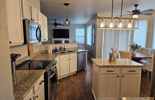 Broomfield House | Spacious home in Broomfield- Hot Tub- Mtn Views!