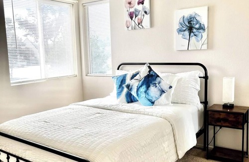 Corona House | Spacious home in Corona-CA