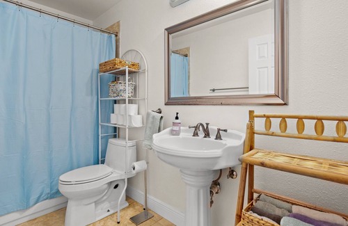 Southland Oaks House | Spacious Home in Deep South Austin - perfect for families!
