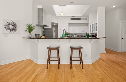 Southland Oaks House | Spacious Home in Deep South Austin - perfect for families!