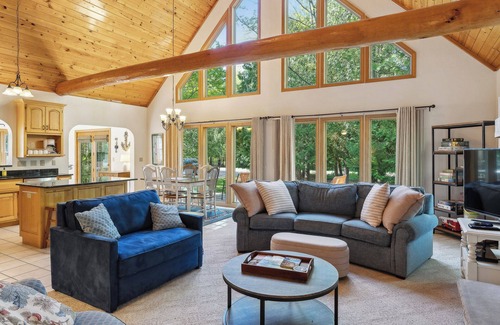 Fish Creek Cabin | Spacious Home in Fish Creek | Peloton + Walk to Shops + Close to State Park