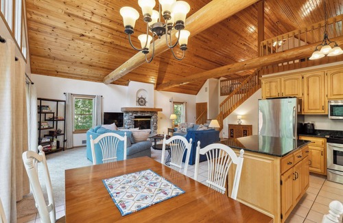 Fish Creek Cabin | Spacious Home in Fish Creek | Peloton + Walk to Shops + Close to State Park