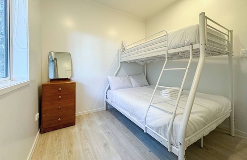 Laingholm House | Spacious Home in Laingholm
