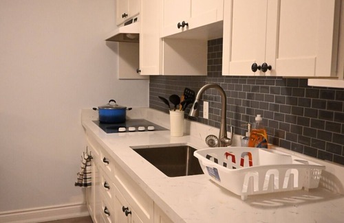 Meadowvale Village House | Spacious home in Mississauga with pool table in the basement.
