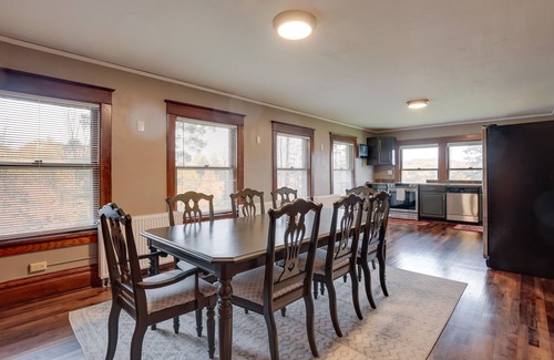 Bessemer House | Spacious Home in Ramsay: 9 Smart TVs + Pool Table!