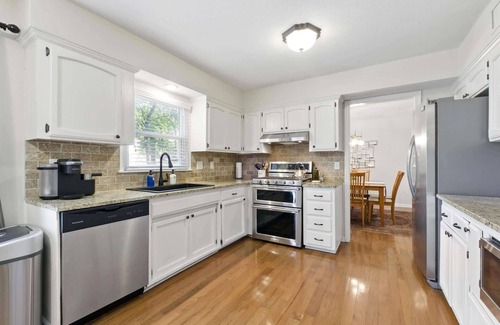Overland Park House | Spacious Home in OP|Fenced Yard|King Beds+GameRoom