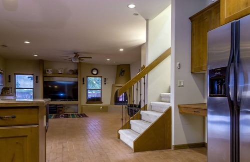 La Puebla House | Spacious home, Large backyard, amazing views, fire-pit, WiFi