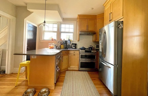 Highland Park House | Spacious home near Rutgers University with bonus loft