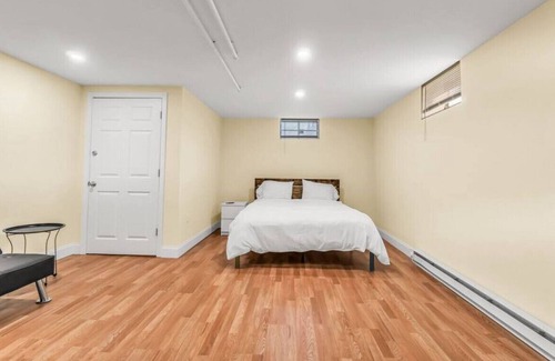 North Haven House | Spacious home new Yale University and Albertus Magnus