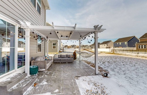 Plainfield House | Spacious Home Outside Indianapolis - Office & Full Kitchen, Dog-Friendly