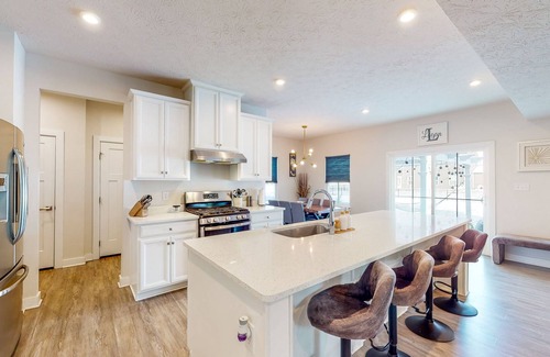 Plainfield House | Spacious Home Outside Indianapolis - Office & Full Kitchen, Dog-Friendly