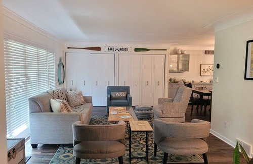 Kingsville House | Spacious Home Overlooking Lake Erie on Pelee Island
